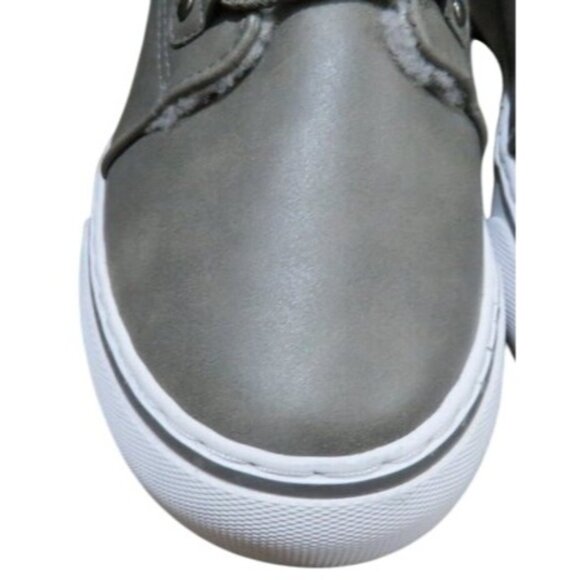 Lugz Evergreen Fleece Lined Chukka Sneaker Lug Outsole & ghillie lacing system - Picture 2 of 13